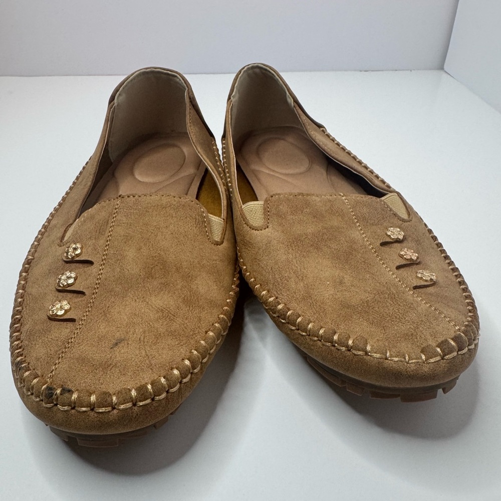 Tan Suede Loafers with Gold Accents Size EU40 /US9-9.5